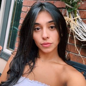 Meet your Posher, Francesca